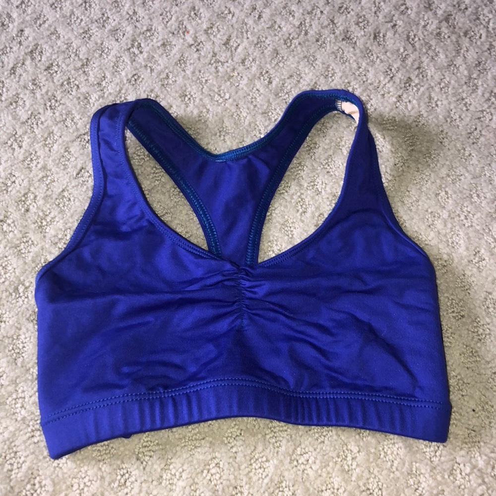 sports bra